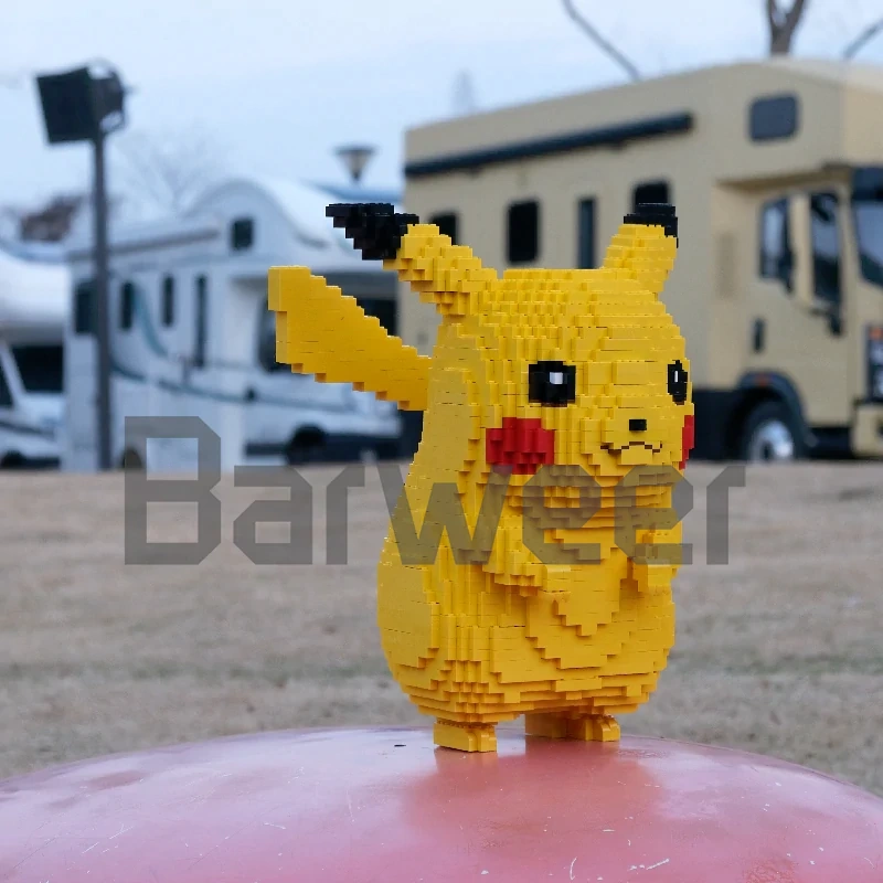 Studio MOC 000002 Pikachu Life size Pokémon