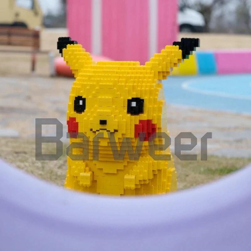 Studio MOC 000002 Pikachu Life size Pokémon
