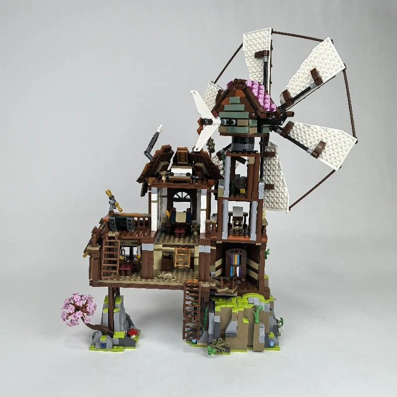 Studio MOC 910003 Mountain Windmill