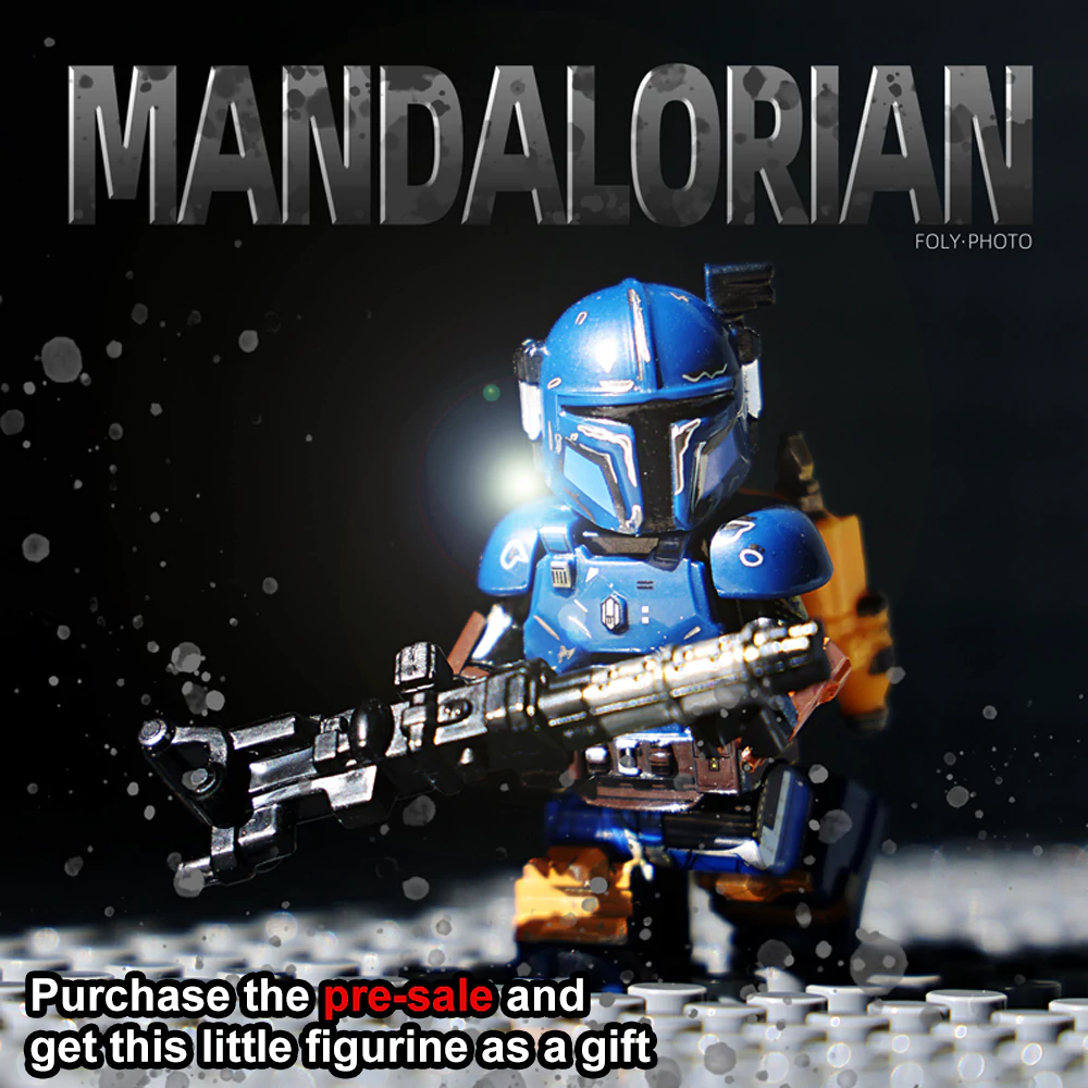 The MANDALORIAN Minifigure included as a bonus during the pre-sale period of the Star Wars Stinger Mantis building blocks.