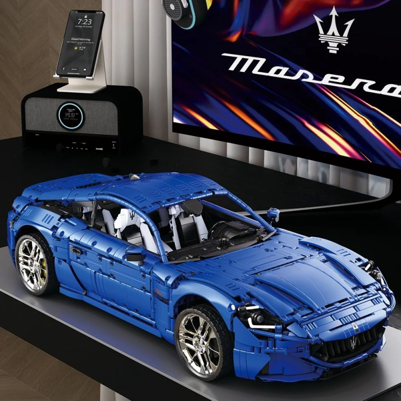 Reobrix 11010 Maserati 1:8 Scale Model