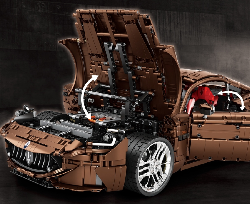 The Reobrix Maserati GranTurismo Golden can open the hood and trunk.