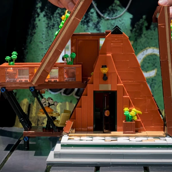 CBOX JD038 Intermountain Herringbone House Modular Buildings