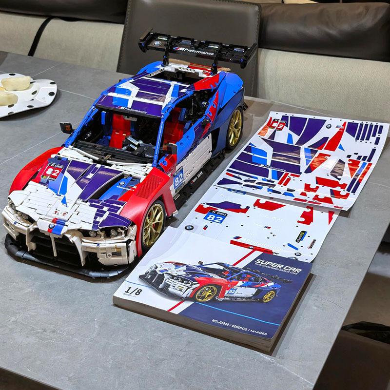 [Deal] CBOX JD040 BMW M4 1: 8 Technic