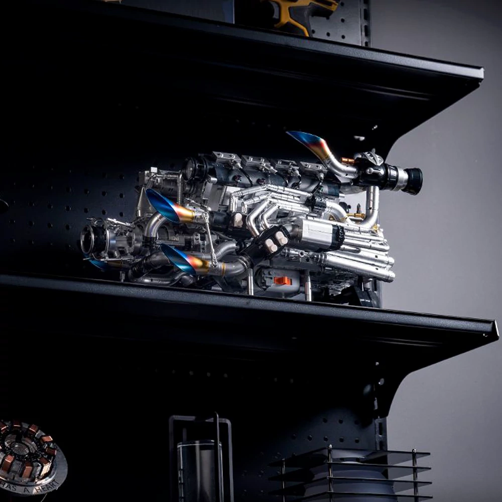 Eikee Y15002 PISTON V8 Engine Technic