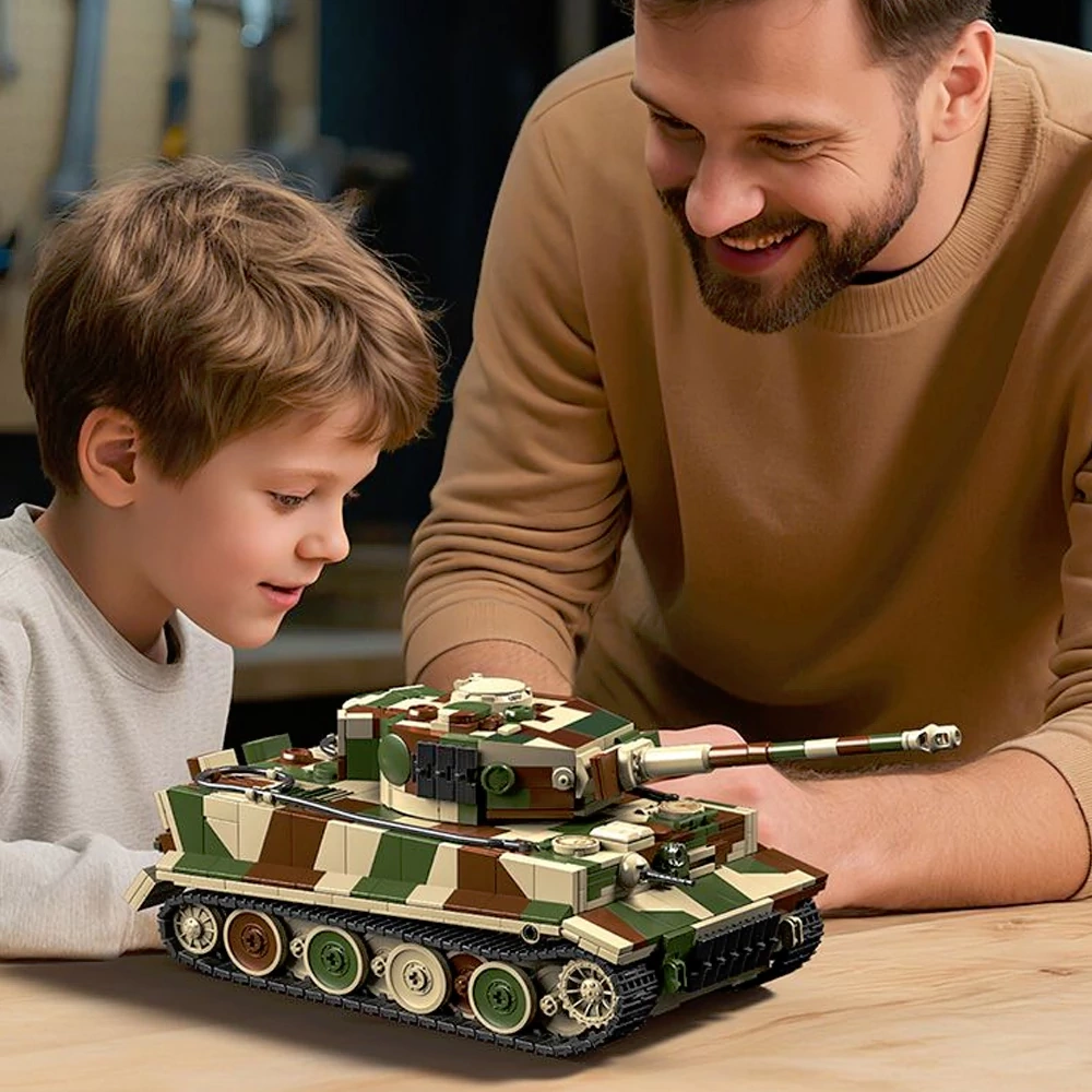 12GO 97013 TIGER TANK 007 Military