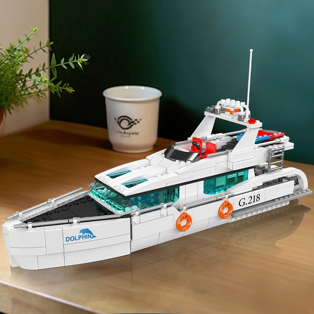 MouldKing 10218 White Dolphin Yacht Technic