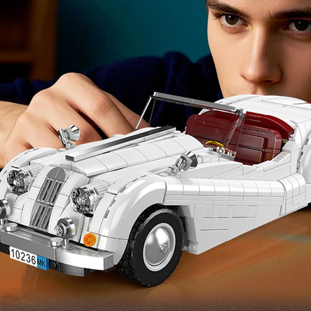 MouldKing 10236 XK140 OTS Sports Car Technic