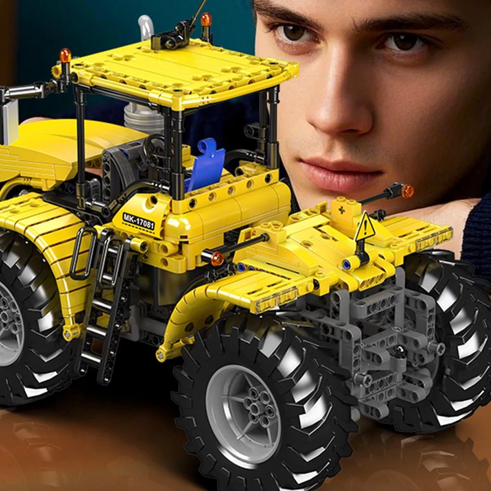 MouldKing 17081 Challenger Articlated Tractor Technic