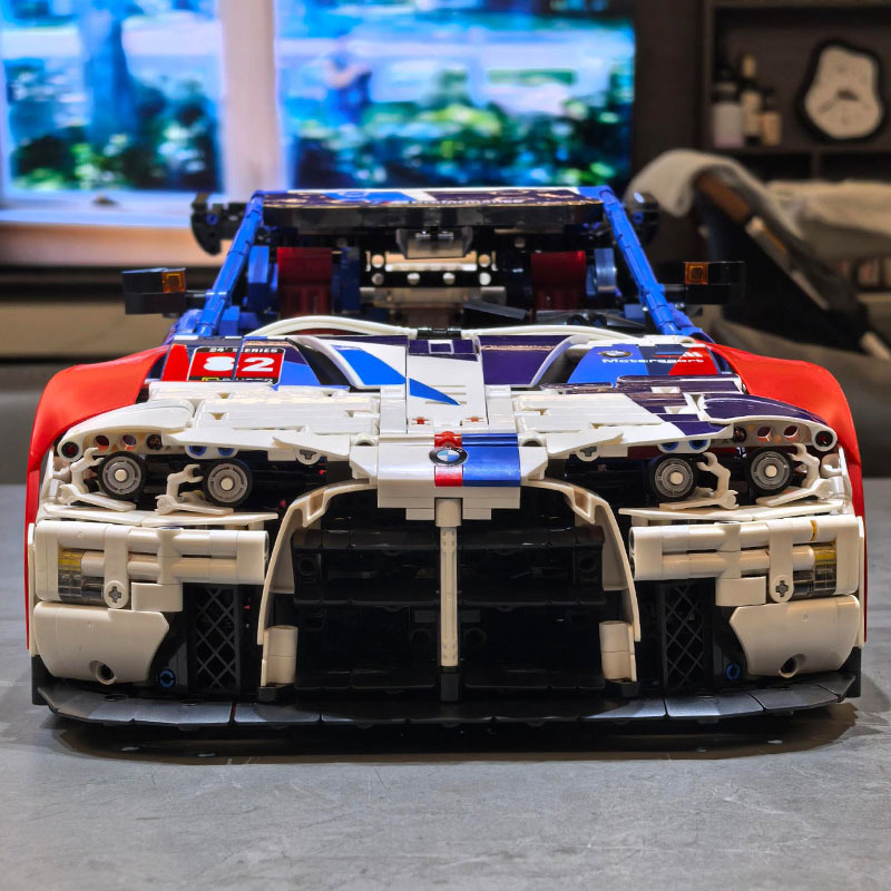 [Deal] CBOX JD040 BMW M4 1: 8 Technic