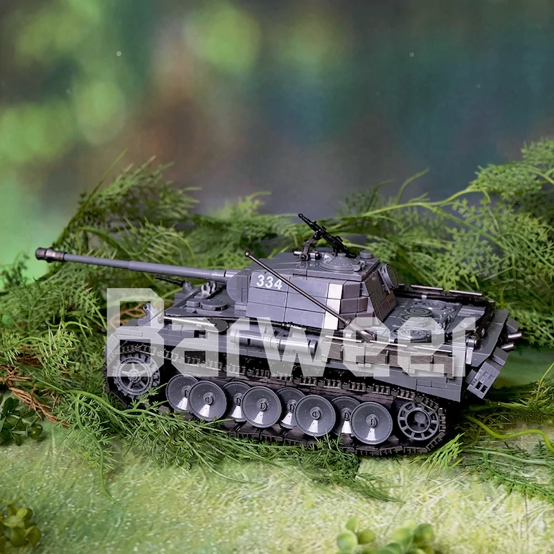 [Deal] QUANGUAN 100246 Panther Ausfuhrung G Sd.Kfz.171 Military