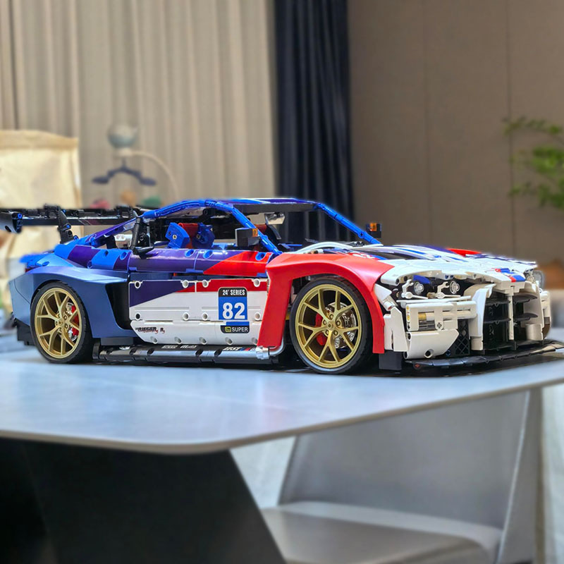 [Deal] CBOX JD040 BMW M4 1: 8 Technic