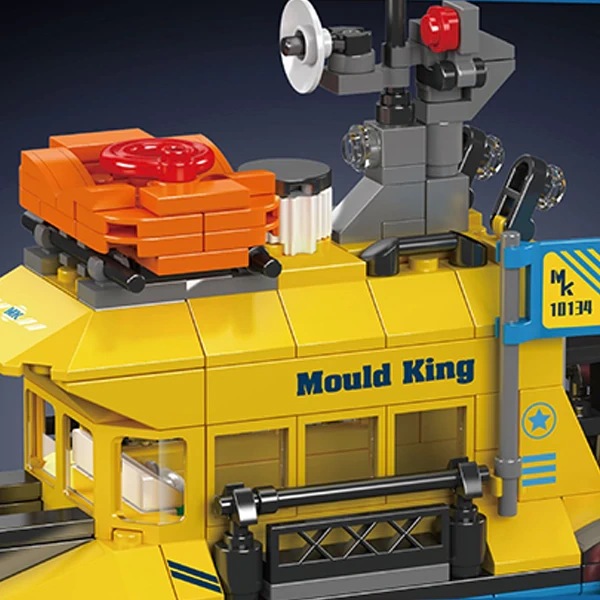 [Deal] MouldKing Bustling Freeport Series Technic