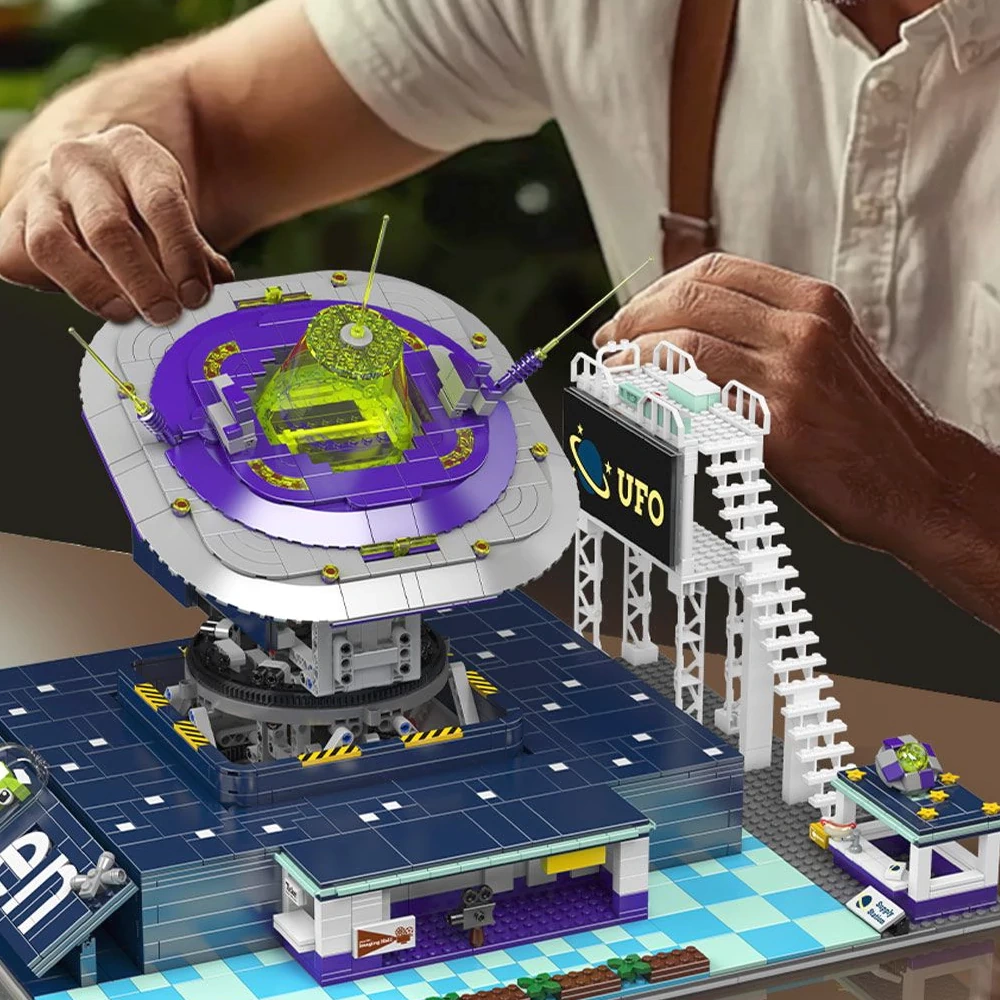 MouldKing 11024 UFO Technic