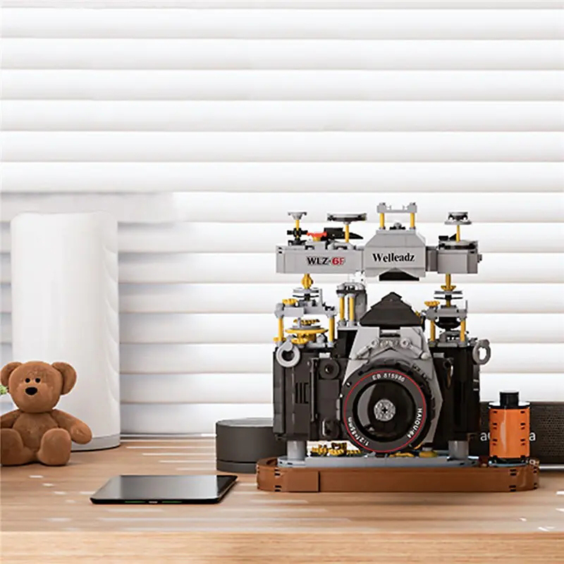 Welleadz WLZ-6F Creator SLR Vintage Camera Toys Building Blocks 1027±pcs Bricks from China.