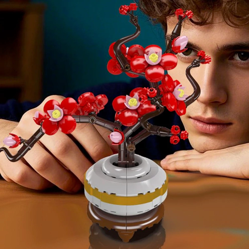 MouldKing 24120 Plum Blossom Creator Expert