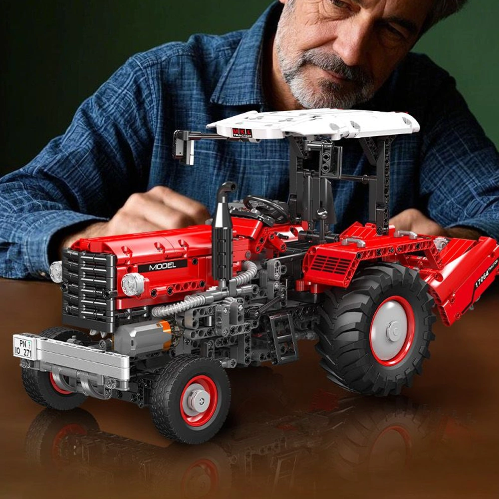 MouldKing 17064 Agricultural Tractor Technic