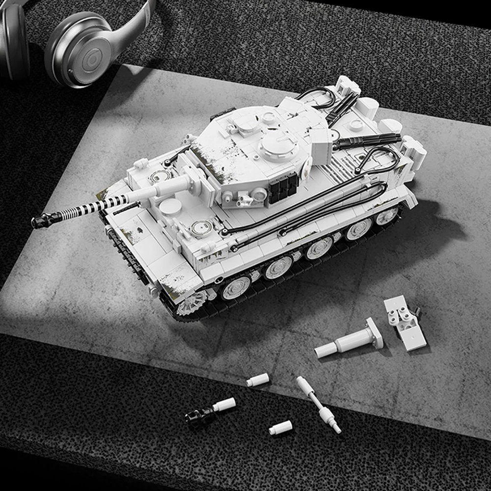 12GO 97012 TIGER TANK NO.04S Military