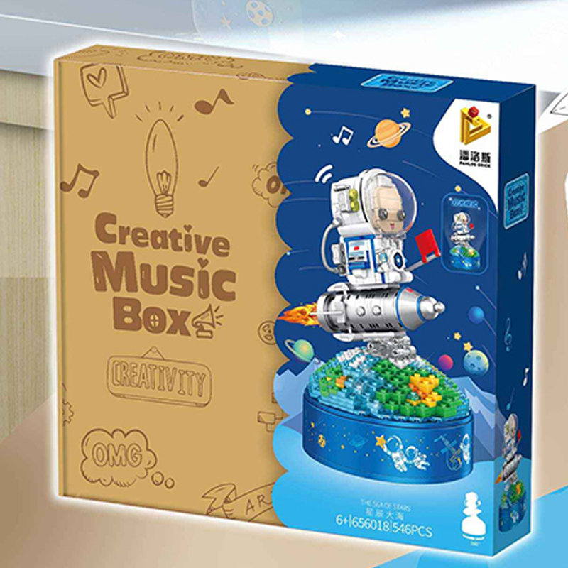 PANLOS 656018 MOC Idea astronaut Music Box Building blocks with Light Parts 546pcs bricks ship from China