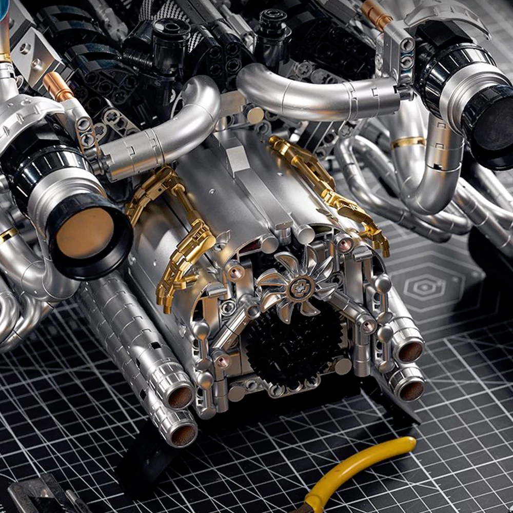 Eikee Y15002 PISTON V8 Engine Technic