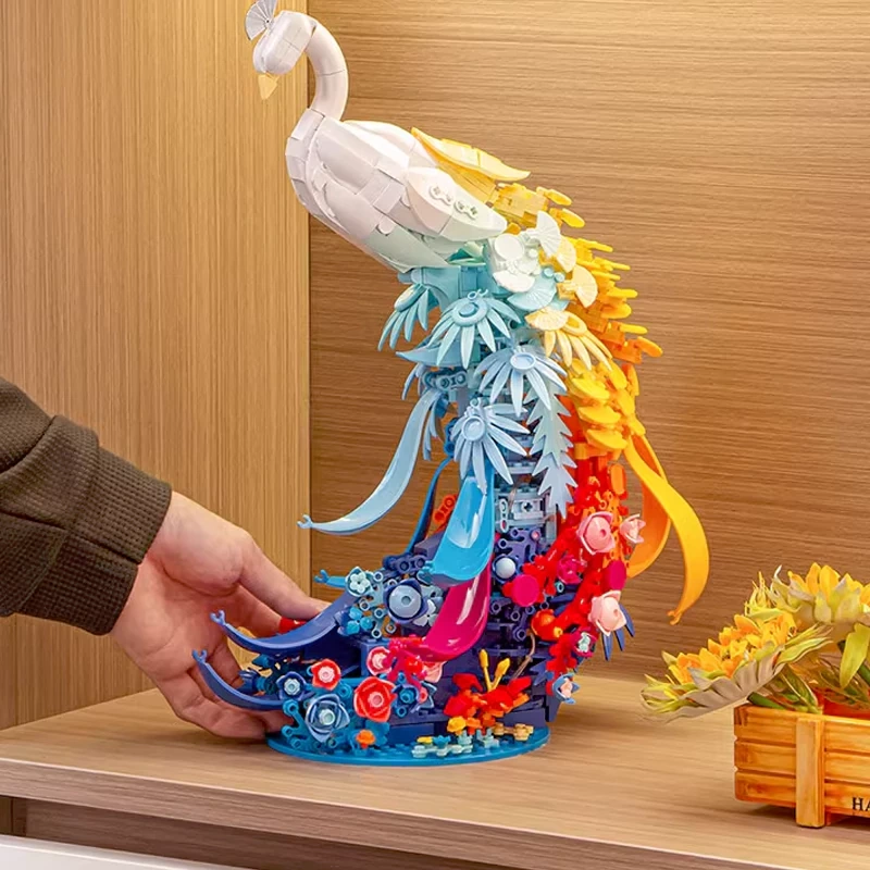 Pleyerid P8161 Peacock Creator Expert