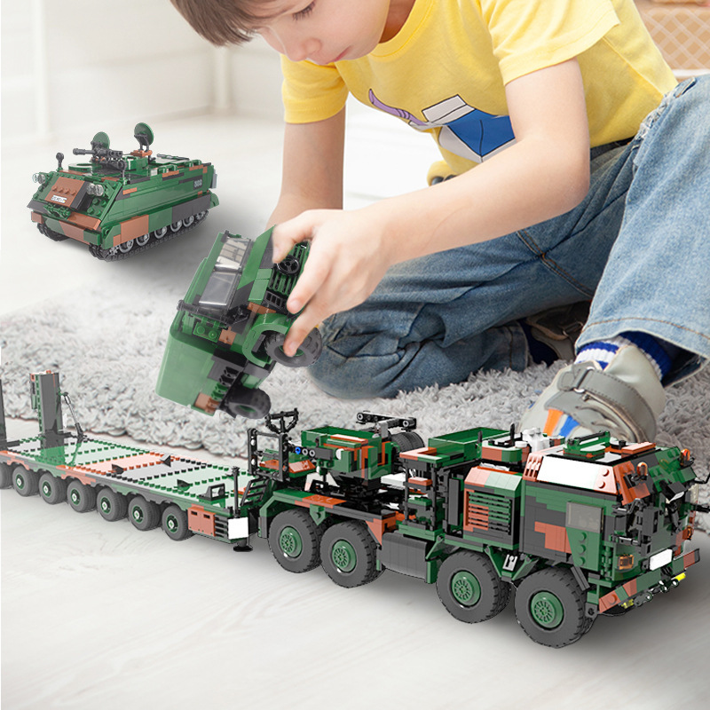 XINGBAO XB-06044 Military ORV Unimog Truck Batisbricks Building Block ww2 LKW 2T GL vehicle static version 411PCS bricks toy from China.
