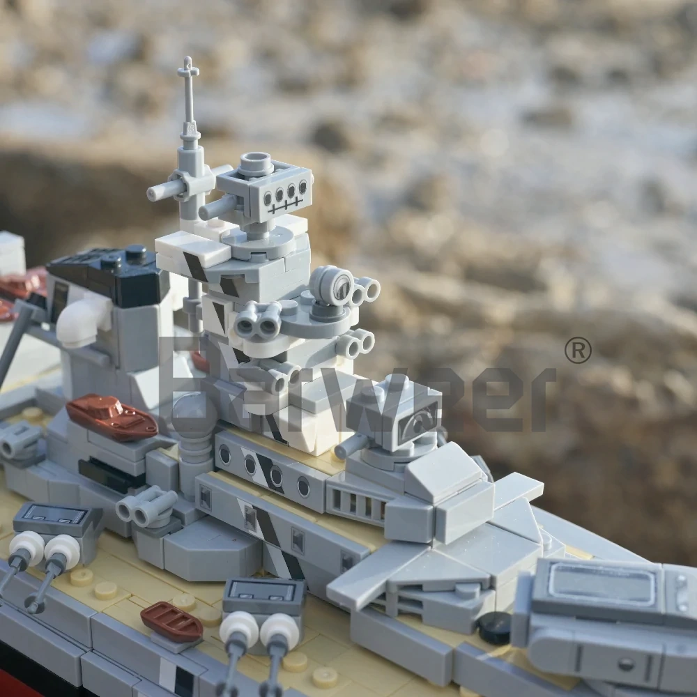 Forange FC4201 Military Bismarck Class Battleship Building Blocks 2081±pcs Bricks from China.