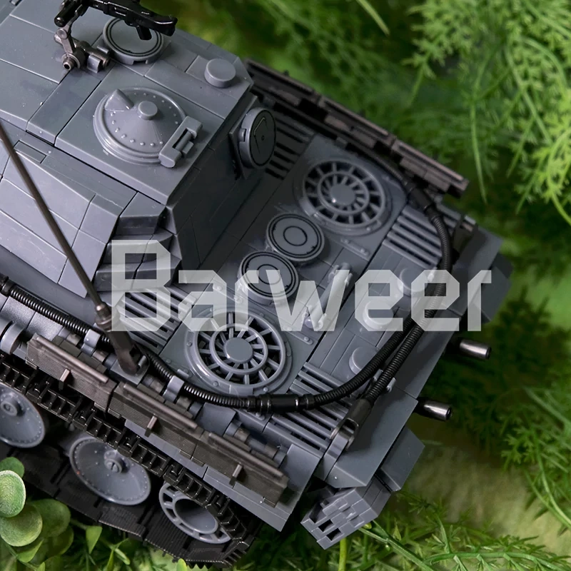 [Deal] QUANGUAN 100246 Panther Ausfuhrung G Sd.Kfz.171 Military