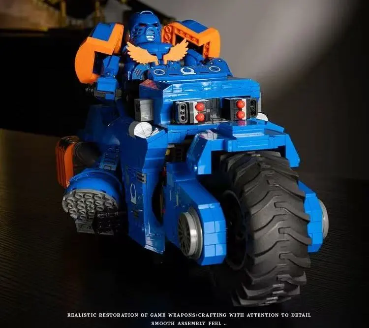 The warrior of the CBOX JD124 motorcycle model is riding the motorcycle.