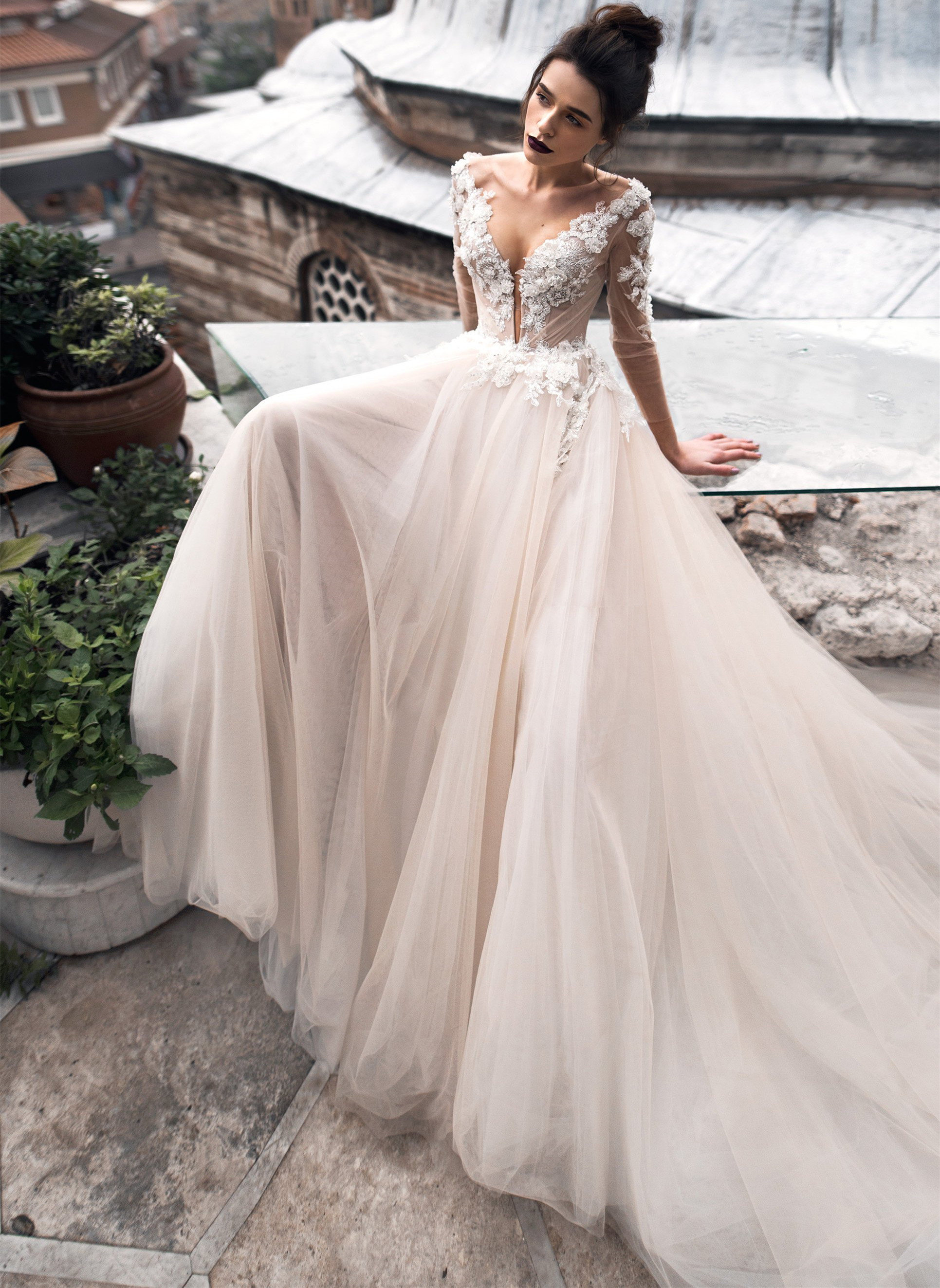 Ivory Lace Long Train Champagne Bridal Gown