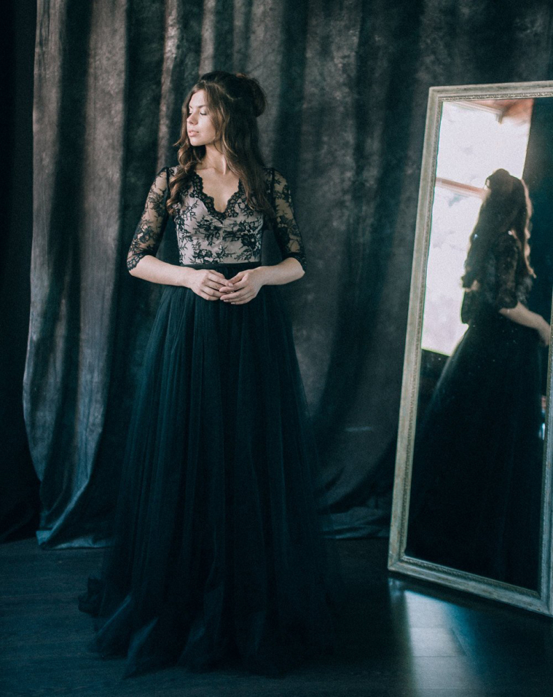 Black Lace Tulle Skirt  2 Pieces Weddng Gown