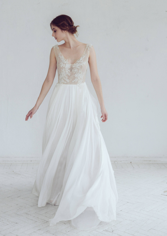 Ivory Lace Vback Sexy Bridal Gown Wedding Dress