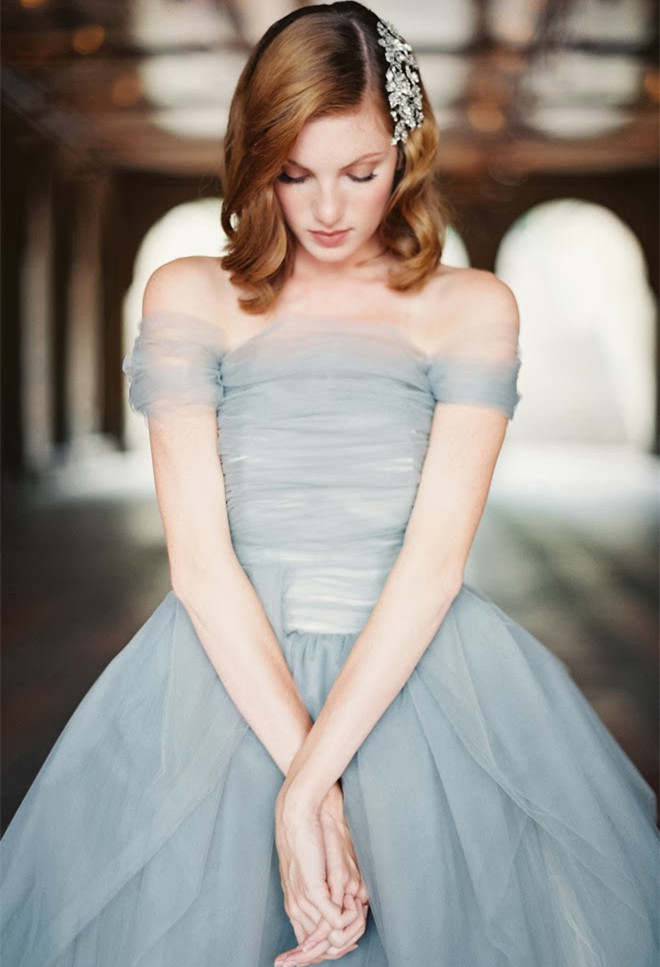Off-shoulder Grey Blue Tulle Bridal Gown Wedding Dress