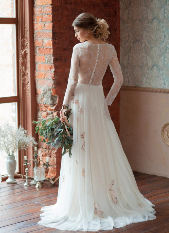 Long Sleeve Lace Tulle Light Bridal Gown Wedding Dress