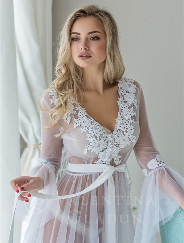 Long Sleeve Ivory Tulle Bridal Robe Bridal Sleepingwear