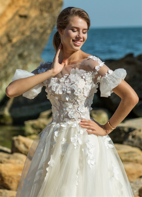 Ivory Lace Tulle Bridal Gown Wedding Dress