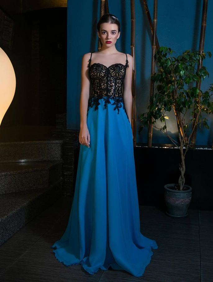 Lace Chiffon Bridal Gown Cathedral Wedding Dress