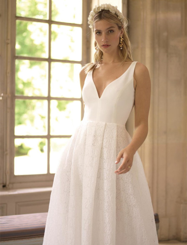 Vneck Ivory Lace Satin Short Train Bridal Gown Wedding Dress