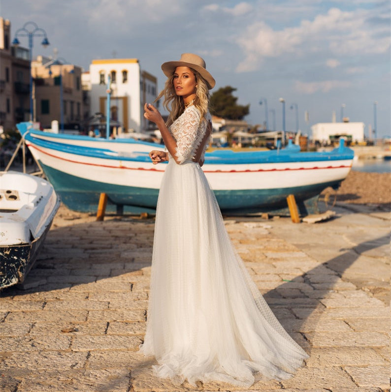 Ivory Lace Tulle Short Train Bridal Gown Wedding Dress
