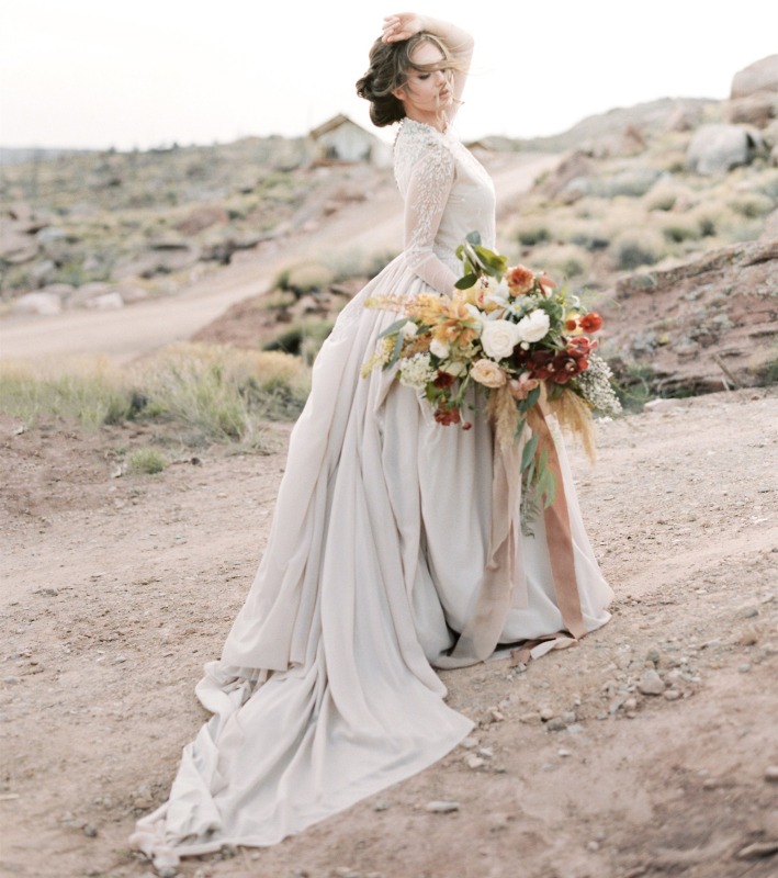 Light Grey Lace Chiffon Short Train Bridal Gown Wedding Dress