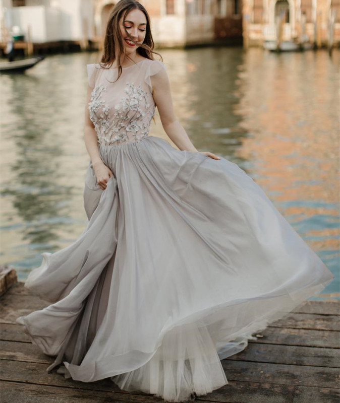 Ivory Lace Grey Chiffon Short Train Bridal Gown Wedding Dress