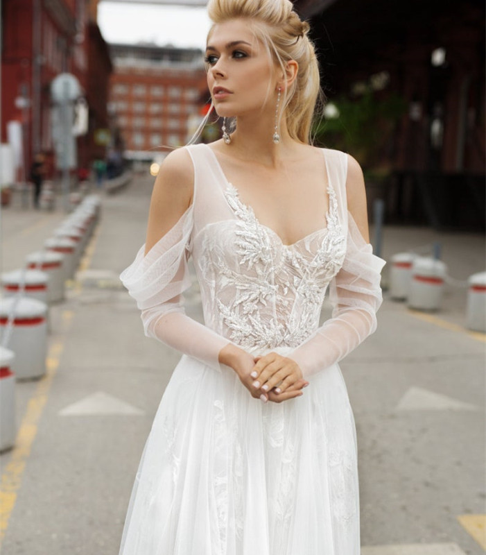 Off Shoulder Ivory Lace Tulle Short Train Bridal Gown Wedding Dress