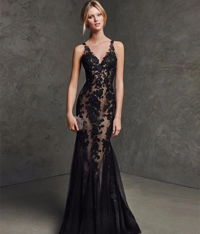 Black Lace Tulle Short Train Mermaid Wedding Dress