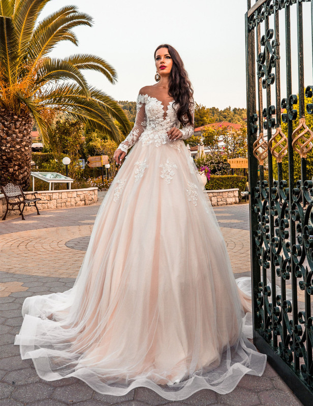 Ivory Lace Tulle Long Train Wedding Dress Bridal Gown