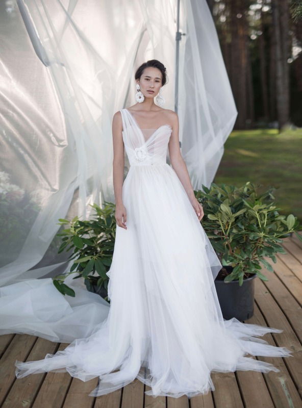 One Shoulder Ivory Tulle Wedding Dress Bridal Gown