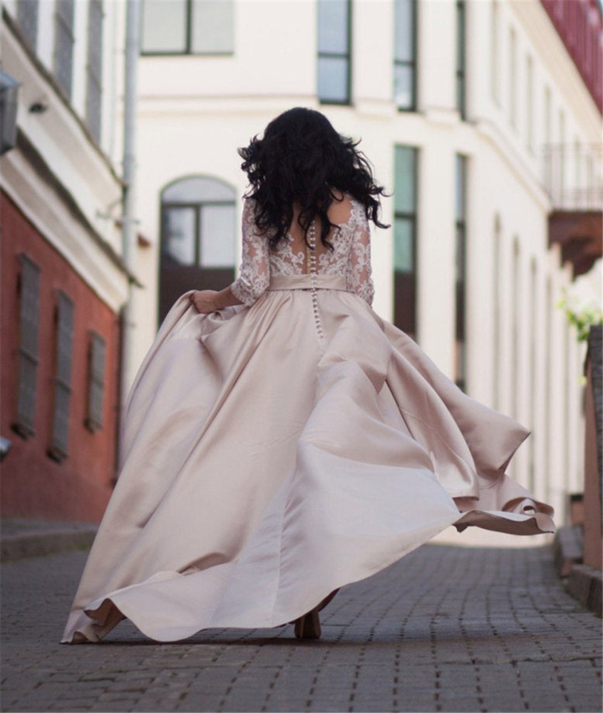 Lace Satin Short Train Wedding Dress Bridal Gown