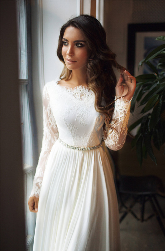 Ivory Lace Chiffon Short Train Wedding Dress Bridal Gown