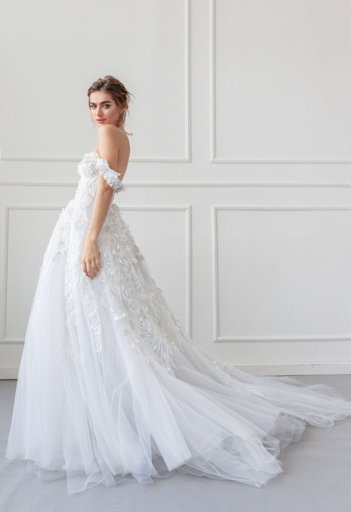 Ivory Lace Strap Wedding Dress Bridal Gown