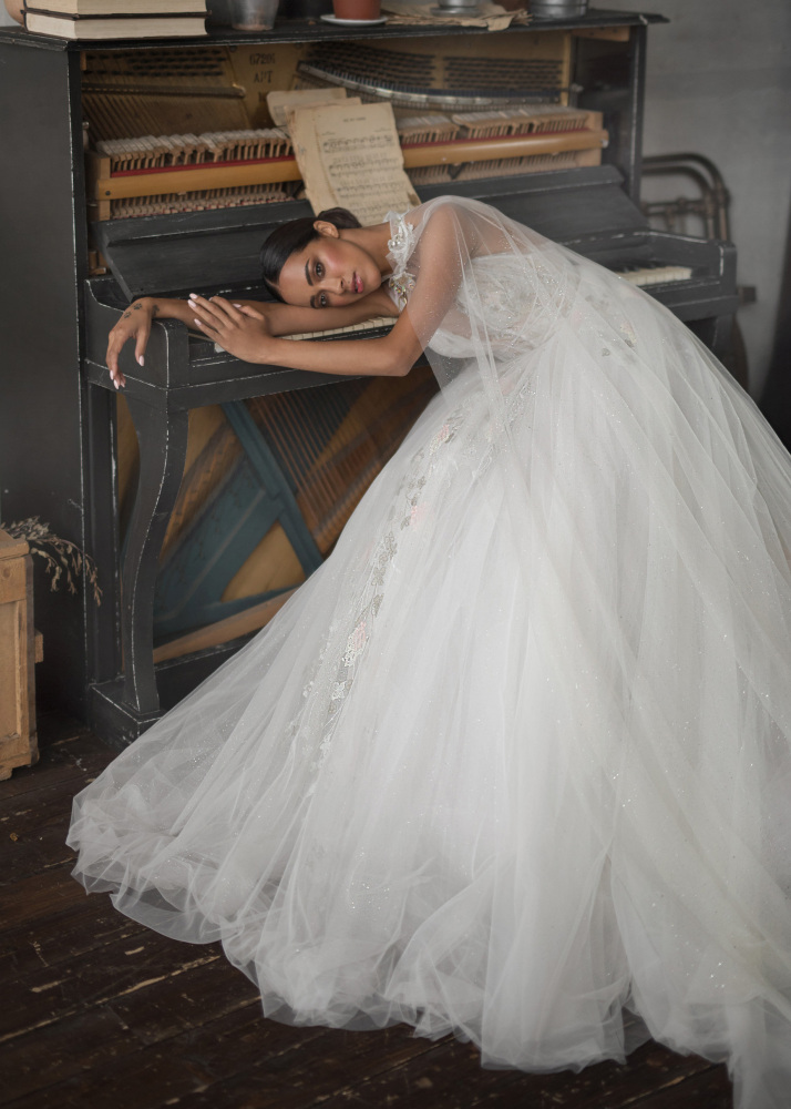 Ivory Lace Tulle Wedding Dress Bridal Gown