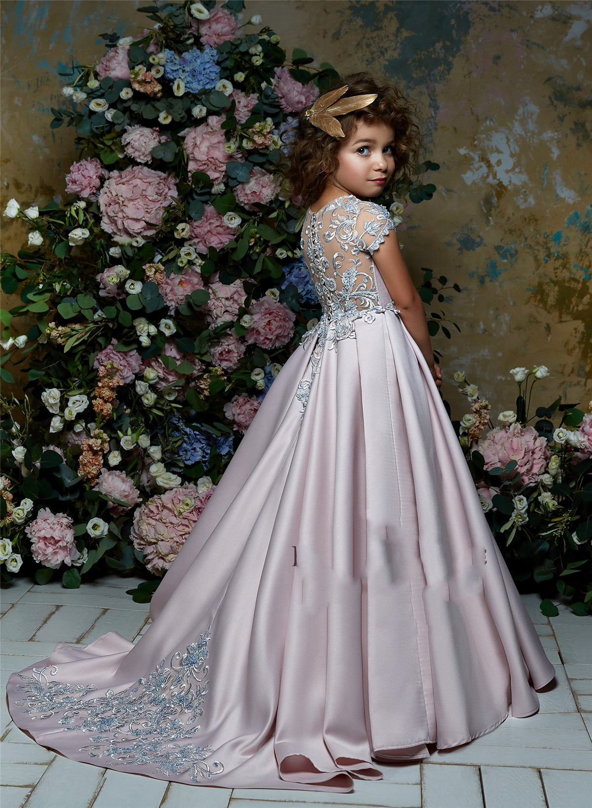 Free Shipping  Lavender Satin Little  Girls Pageant Dress